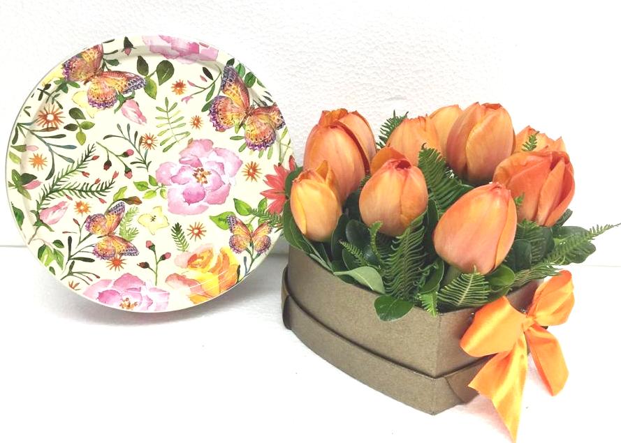 Caja Coraz�n de 10 Tulipanes y Galletas Danesas 400grs